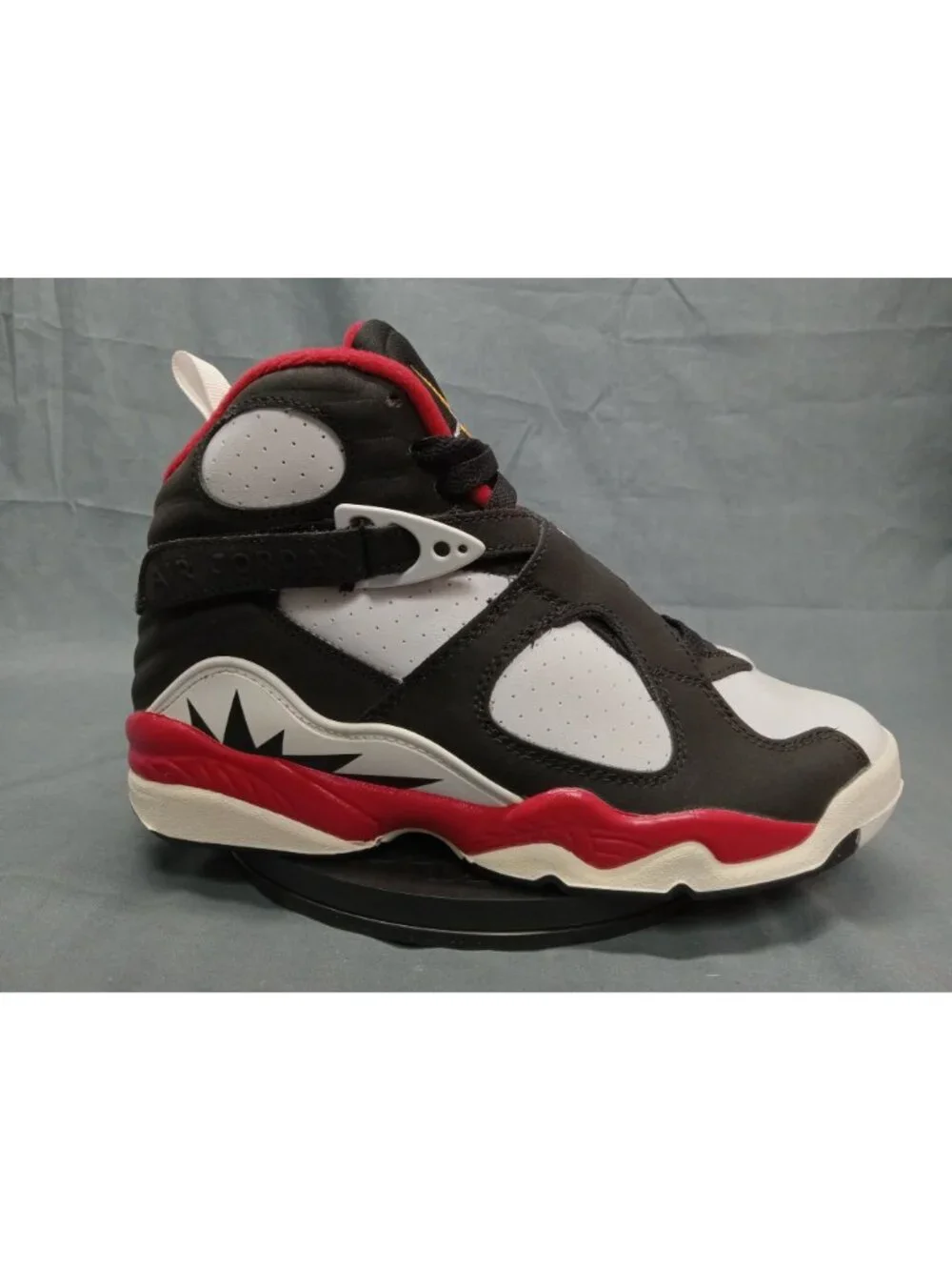 Nike Air Jordan 8 Retro (GS) Sneaker Paprika Black White Boys Size 5 FLOOR MODEL